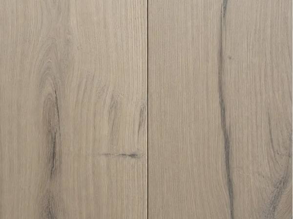 Invisible Finish Lacquered Matt Engineered Oak