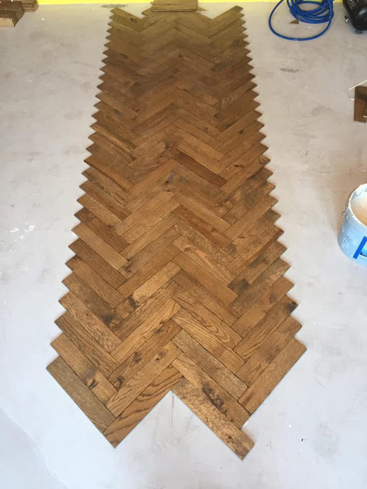 Reclaimed herringbone, dry-laid