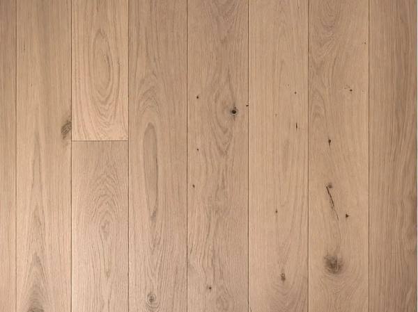 Smooth Oiled Engineered Oak